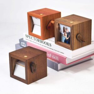 Cross-Border New Couple Mother's Day Gift Luminous Customized Hand-Cranked Page-Turning Book Photo Machine Commemorative Wood